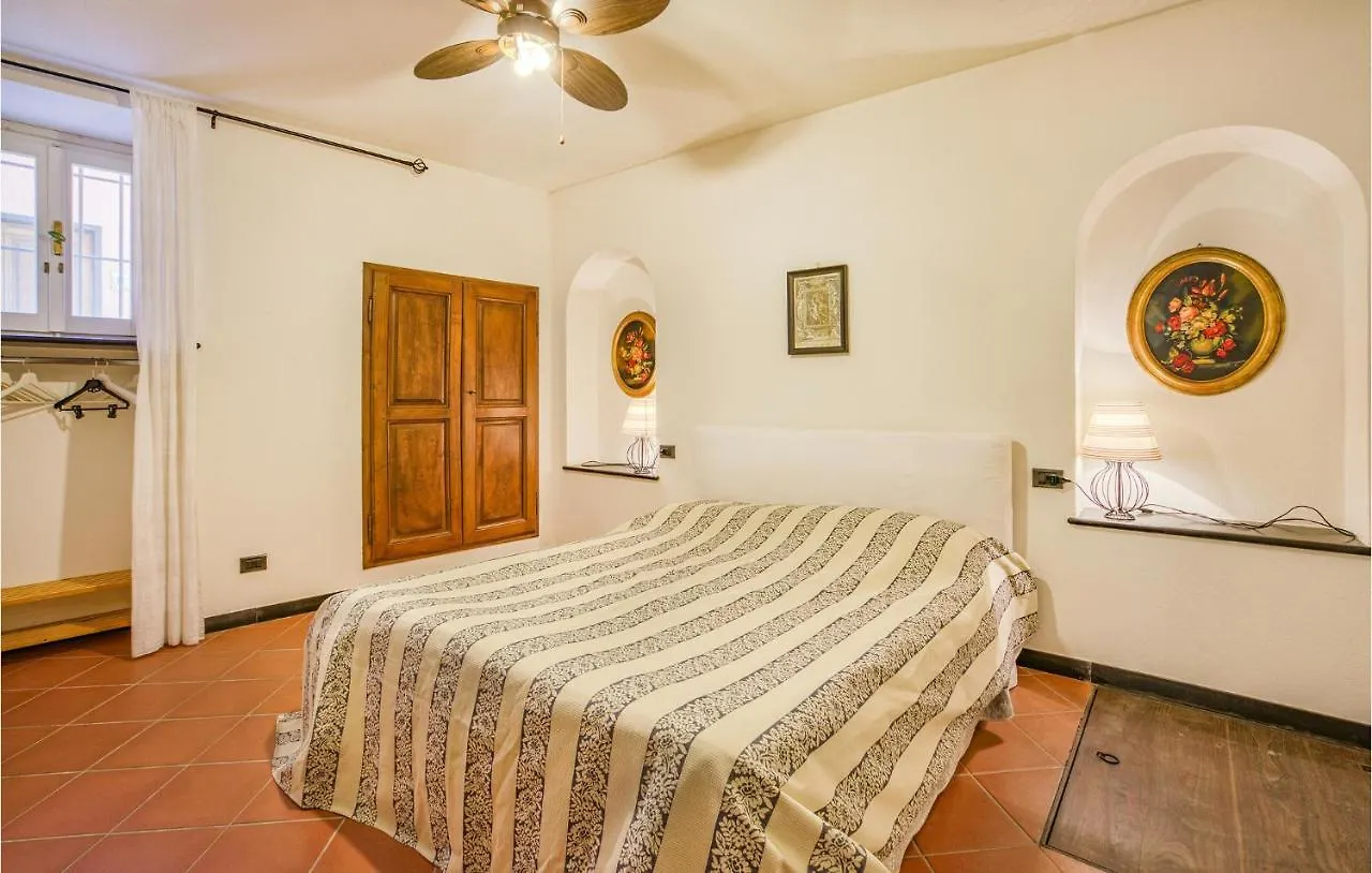 Awesome Home In Moneglia With Kitchen Holiday home