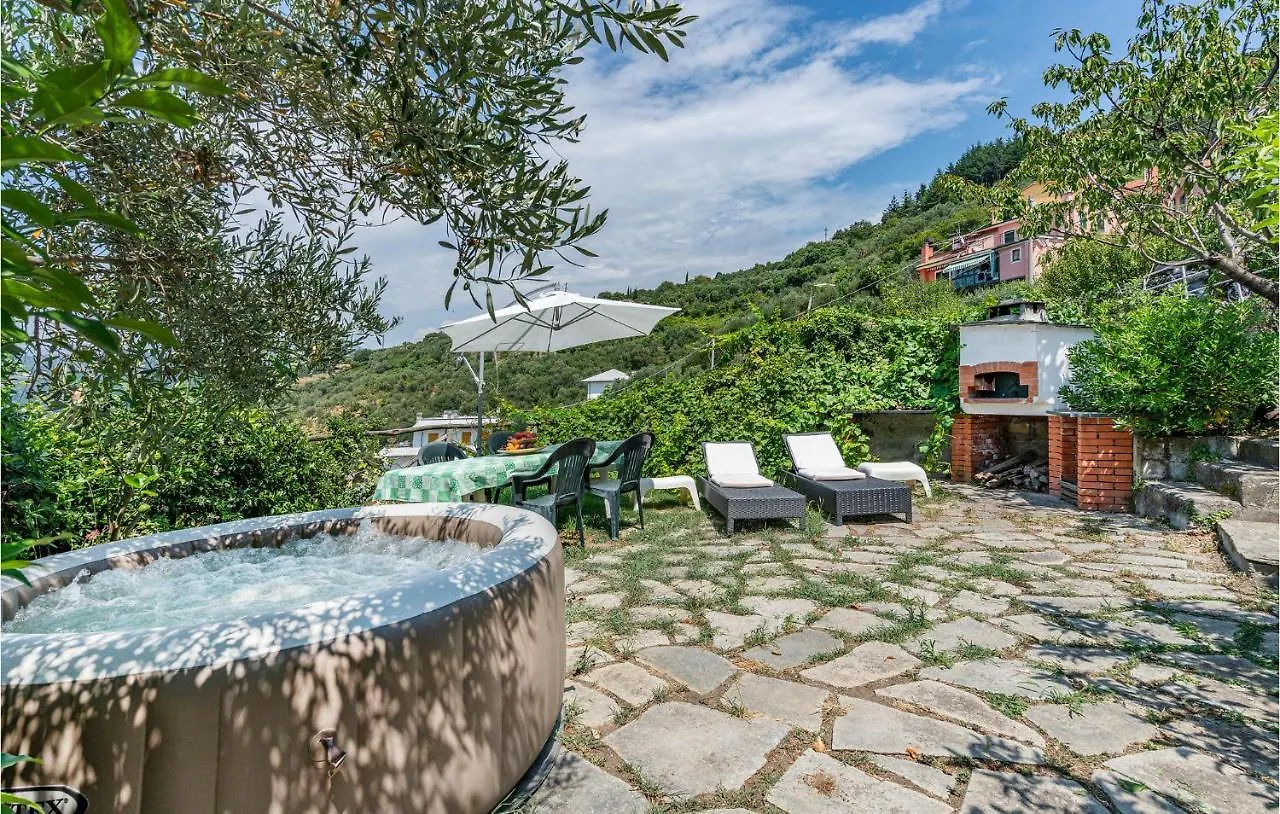 Awesome Home In Moneglia With Kitchen Holiday home